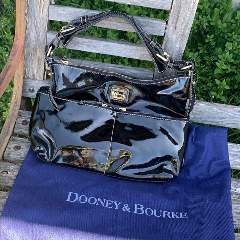 Dooney & Bourke purse